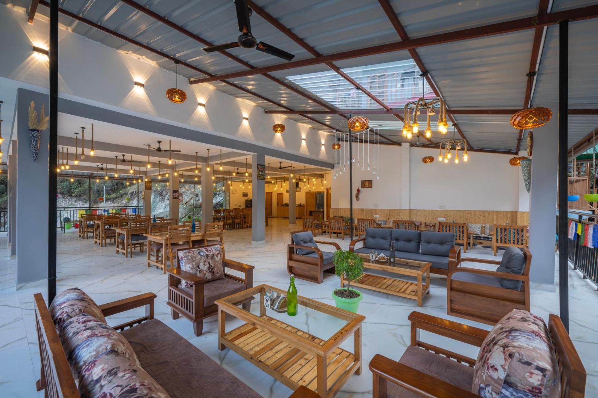Sharda Resort-Tirthan Valley Banjar Exterior photo